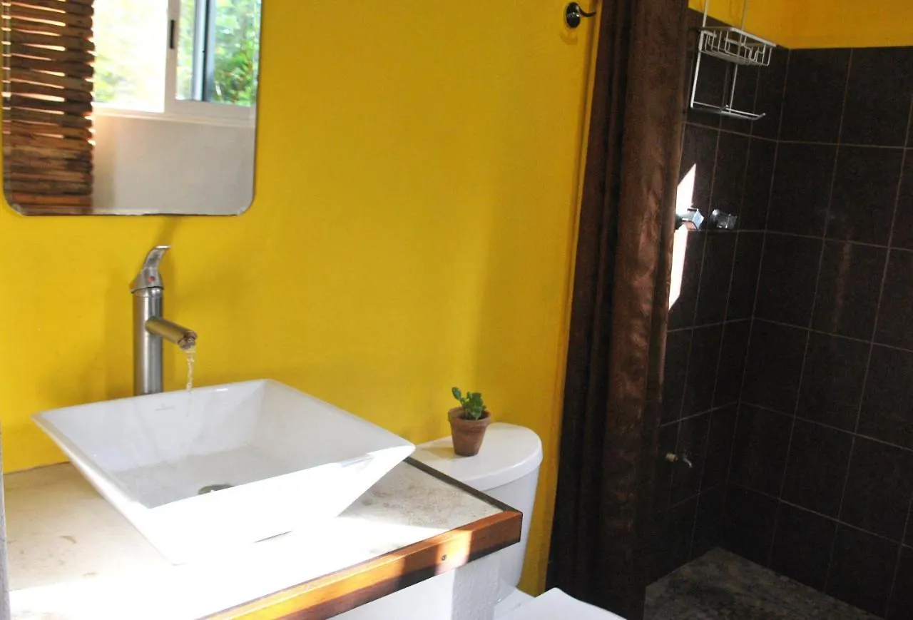 Casa de Férias The Yellow House Vila Francisco Uh May México
