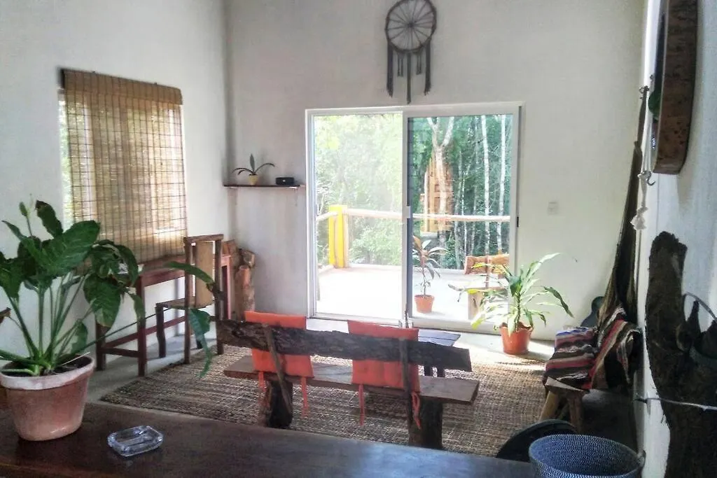 Holiday home The Yellow House Villa Francisco Uh May